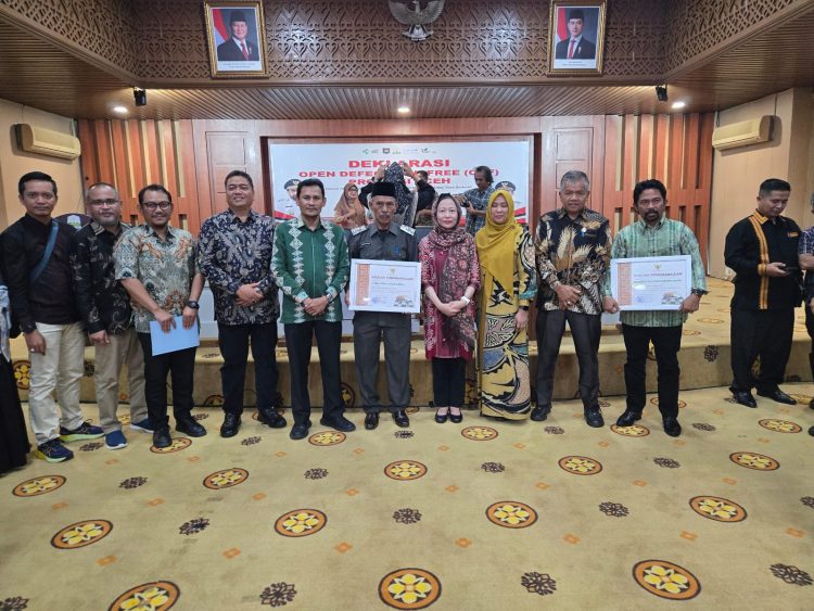 Aceh Singkil Raih Penghargaan ODF,Antarkan Aceh Jadi Provinsi Pertama di Sumatera Bebas Buang Air Besar Sembarangan