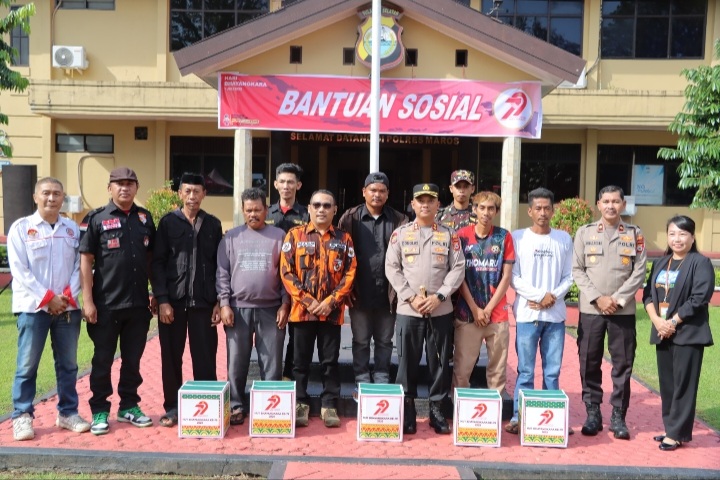 Semarak HUT Bhayangkara ke-79, Polres Maros Gandeng Ormas, Mahasiswa Dan Pemuda Gelar Pengobatan Massal dan Bakti Sosial