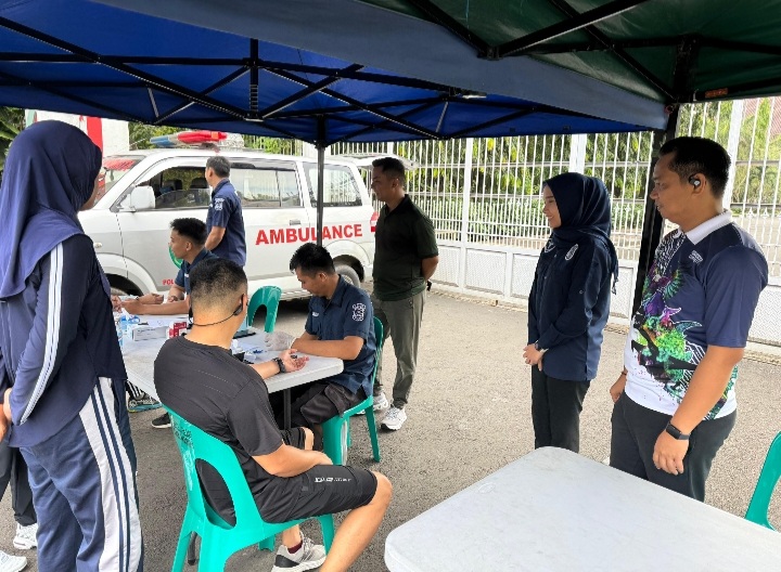Jelang HUT Bhayangkara ke-79, Polres Maros Buka Gerai Pelayanan Kesehatan dan SKCK Di Area Car Free Day