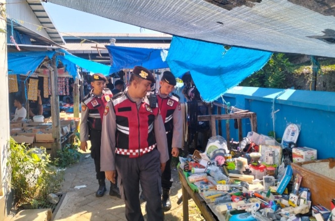 Antisipasi Premanisme, Polres Maros Lakukan Patroli Dialogis di Pasar