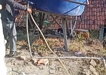 Pemasangan Toren Air Untuk Warga Terdampak Pencemaran TPA Kopi Luhur Dinilai Asal-Asalan