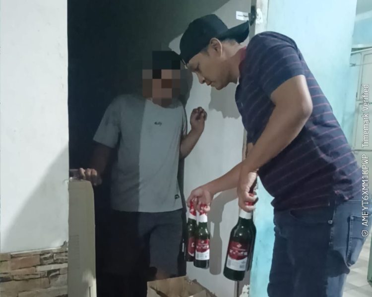 Polresta Cirebon Sita 138 Botol Miras hasil Razia Pekat