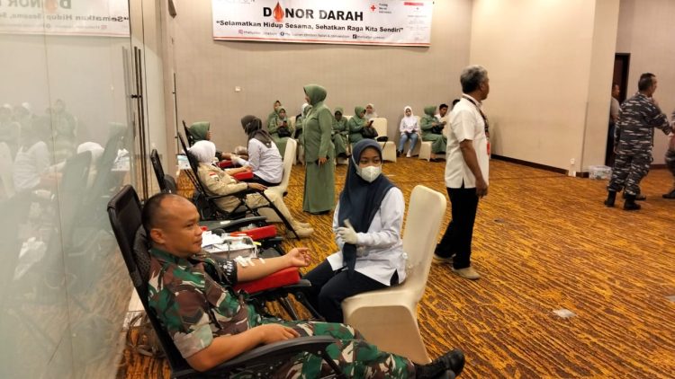Kodim 0614/ Kota Cirebon Gelar Donor Darah dalam Rangka HUT ke-80 TNI