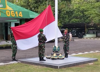 Kodim 0614/Kota Cirebon Gelar Upacara Bendera Rutin Bulanan Tanggal 17