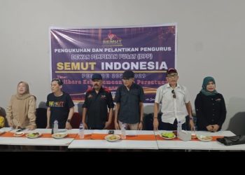 Di Virendy Cafe Pettarani, Ir. Faisal Mamma Kukuhkan Pengurus DPP Seniman Musik Dangdut Indonesia 2024-2029